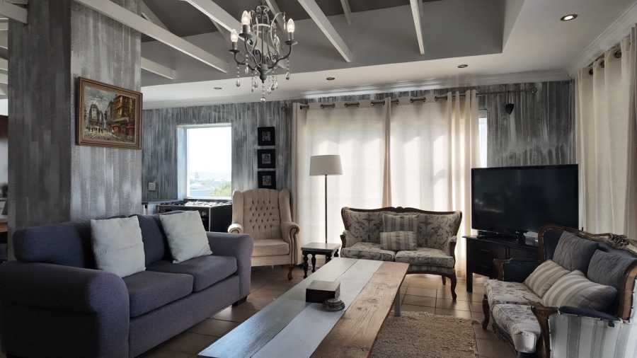 7 Bedroom Property for Sale in Stilbaai Wes Western Cape